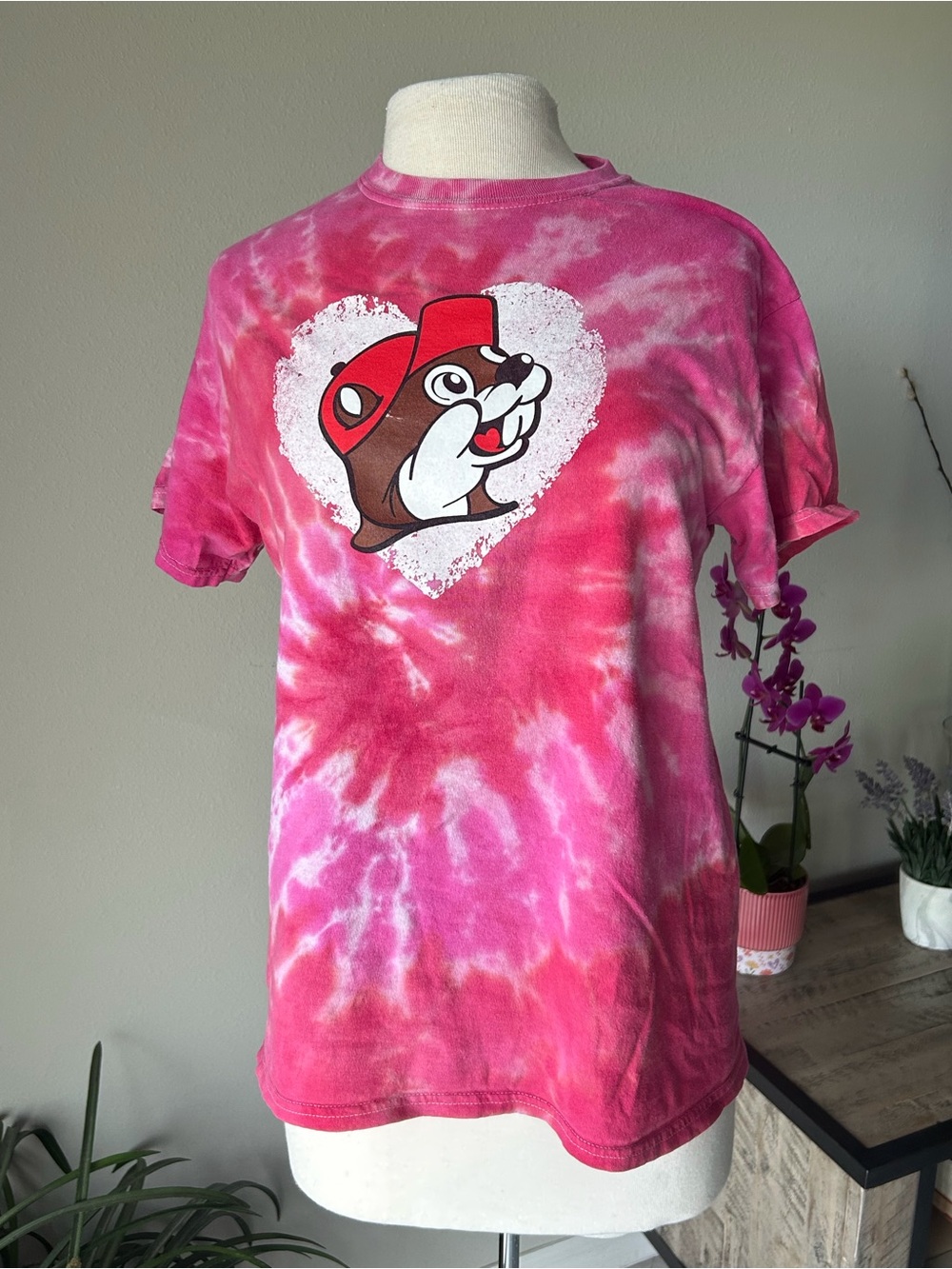 Bucee's  Tie-Dye Graphic Tee